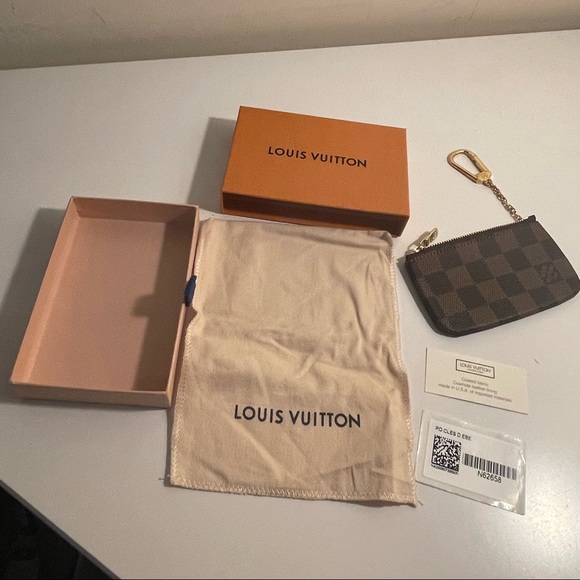 Louis Vuitton Key Pouch - Like New Condition - Picture 2 of 7